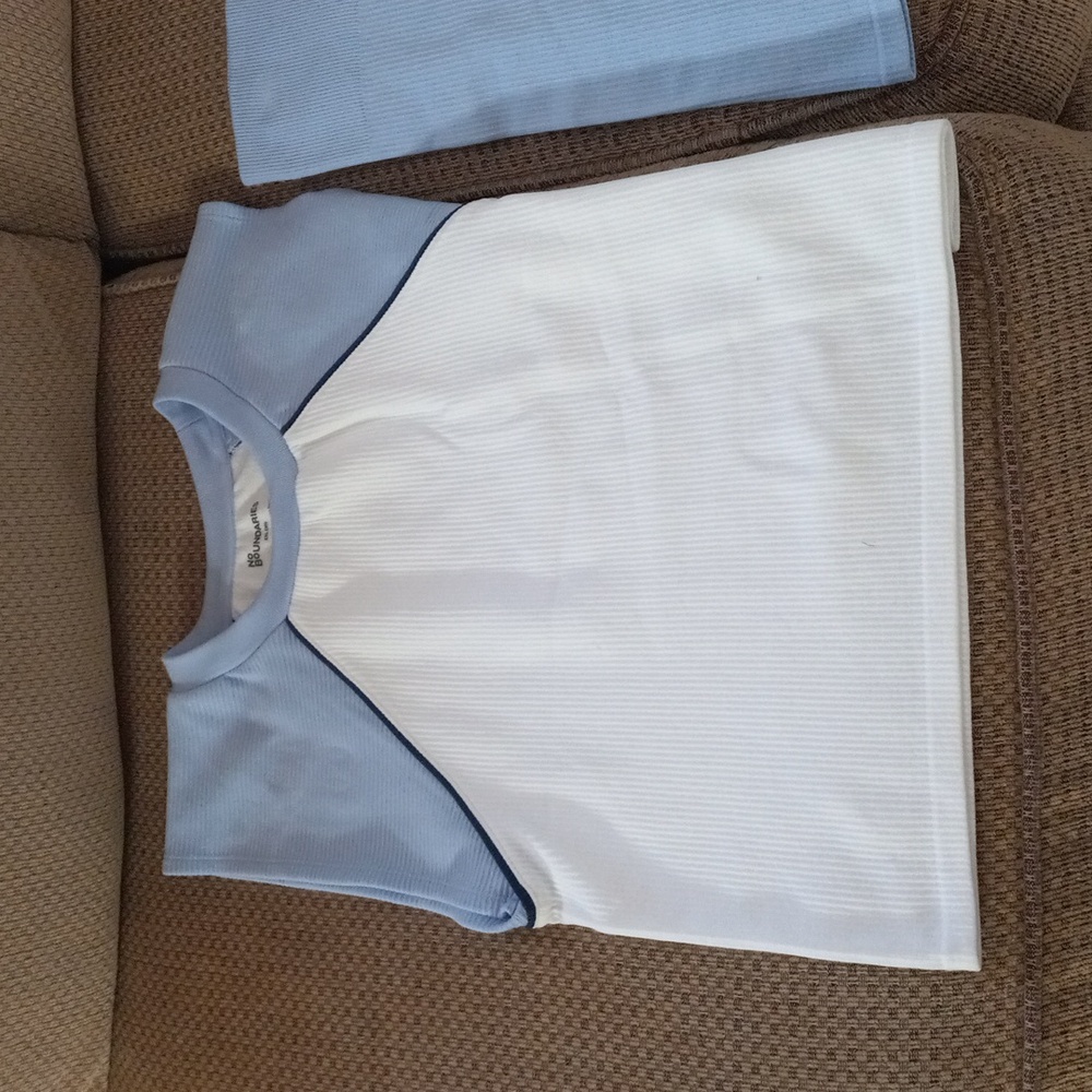 Womens Short Set - Picture 2 of 4
